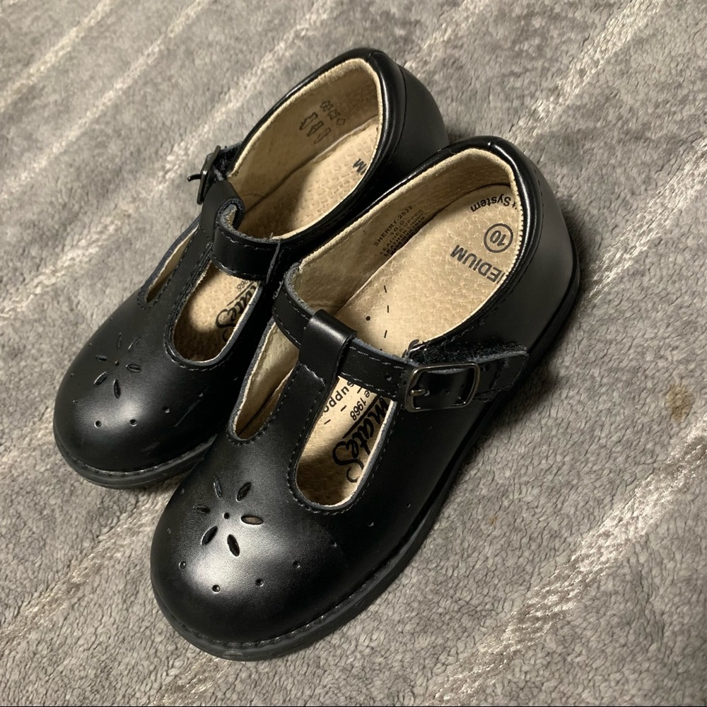 FootMates Mary Jane shoes